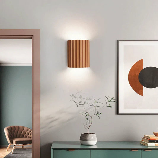 LumeSculpt – Modern Resin Wall Light