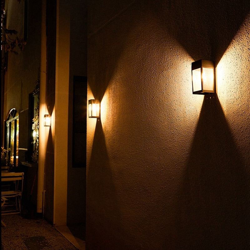 GlowHaven – Wall Lamp for Garden Fences with Inviting Light