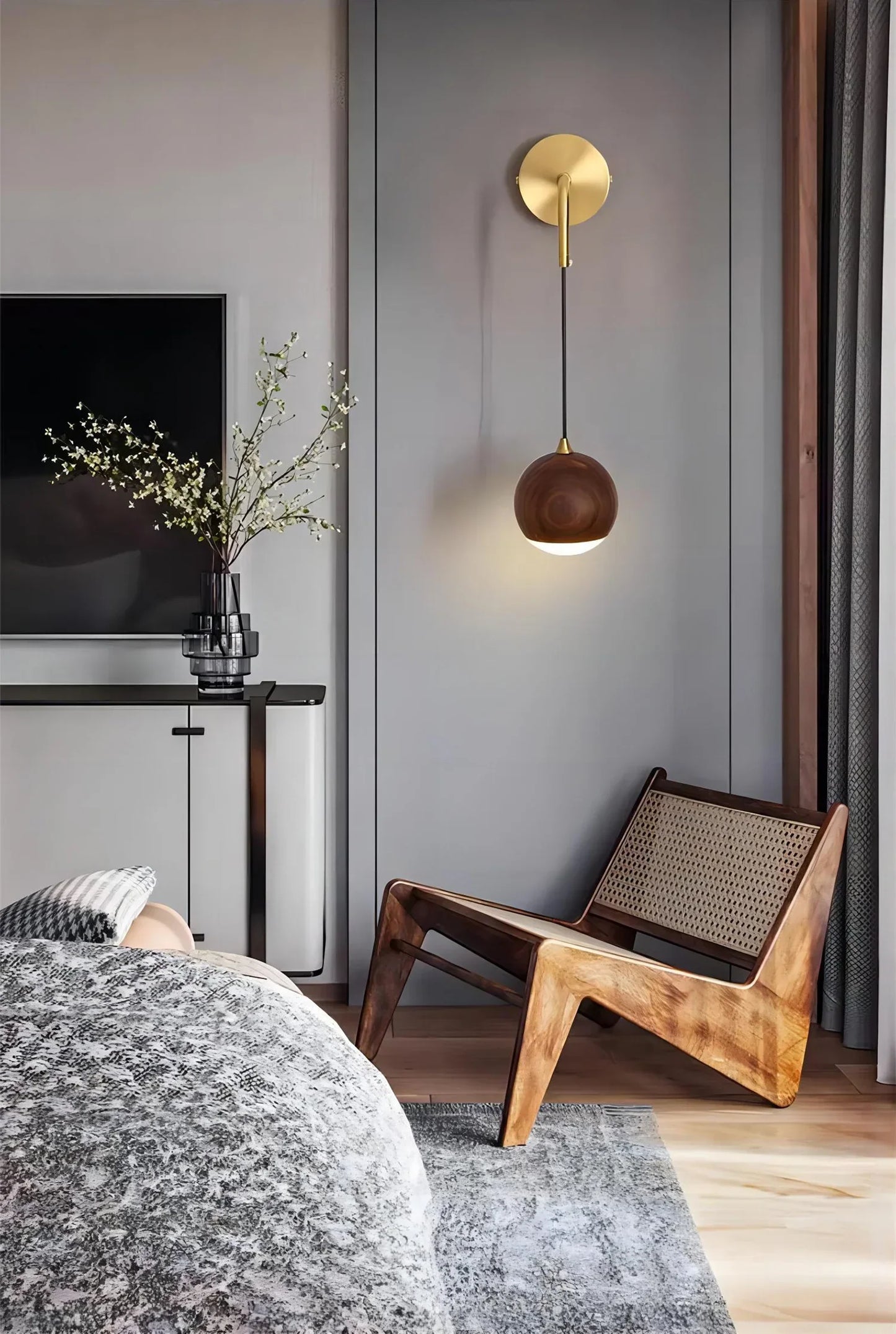 WalnutBeam – Sleek Walnut Wall Lamp for Warm Lighting