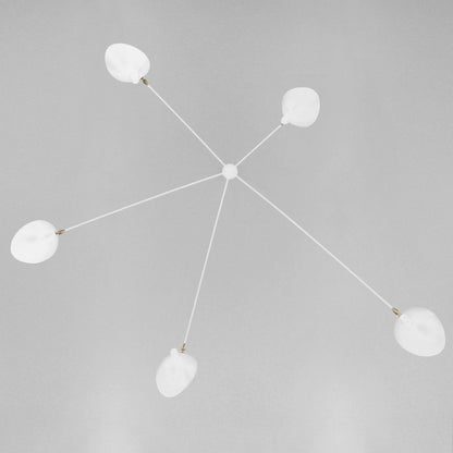 LuxeAura - Loftlampe med serge-inspireret design og raffineret lys
