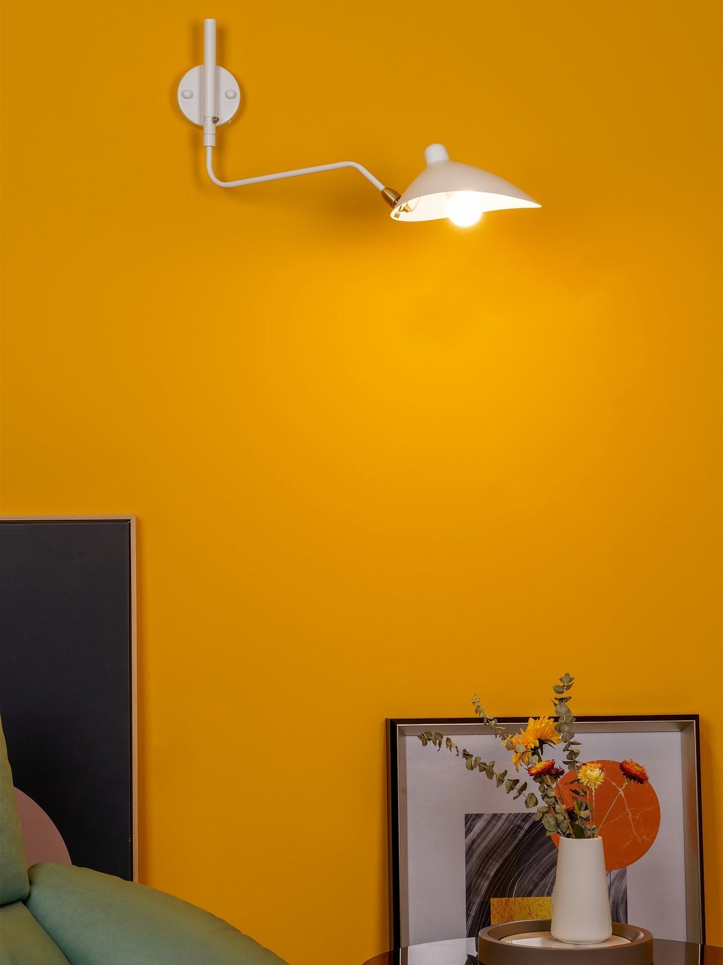 LumaFlex – Lámpara de pared de doble brazo para iluminación flexible