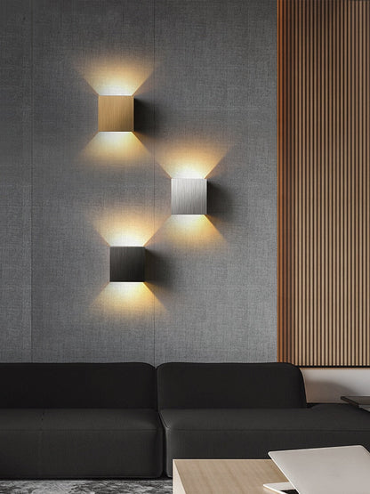 ElegantBeam – Minimalist Wall Lamp for Sophisticated Lighting