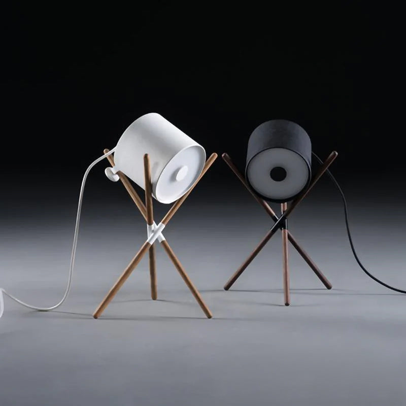 FlexiGlow - Moderne Tischlampe mit Schwenkfunktion und minimalistischem Design