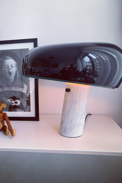 MarbleVista - Lámpara de Mesa Decorativa Estilosa