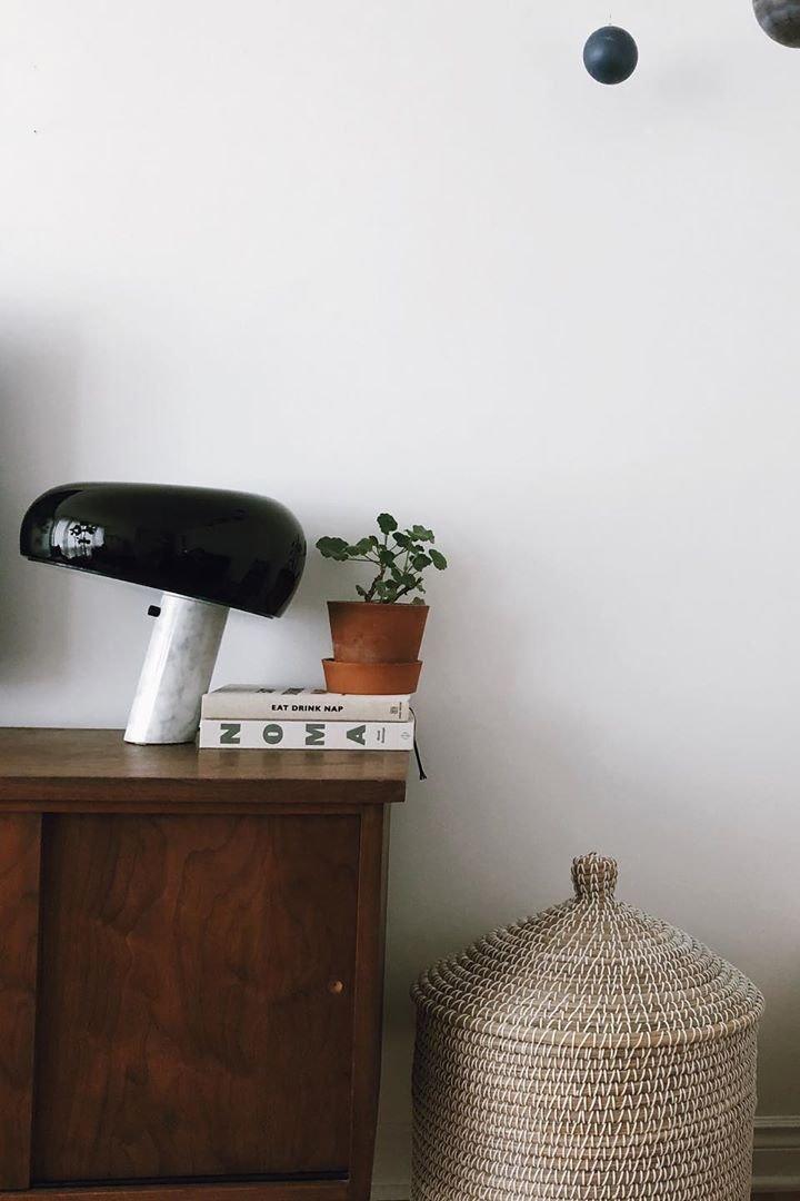 MarbleVista - Lámpara de Mesa Decorativa Estilosa