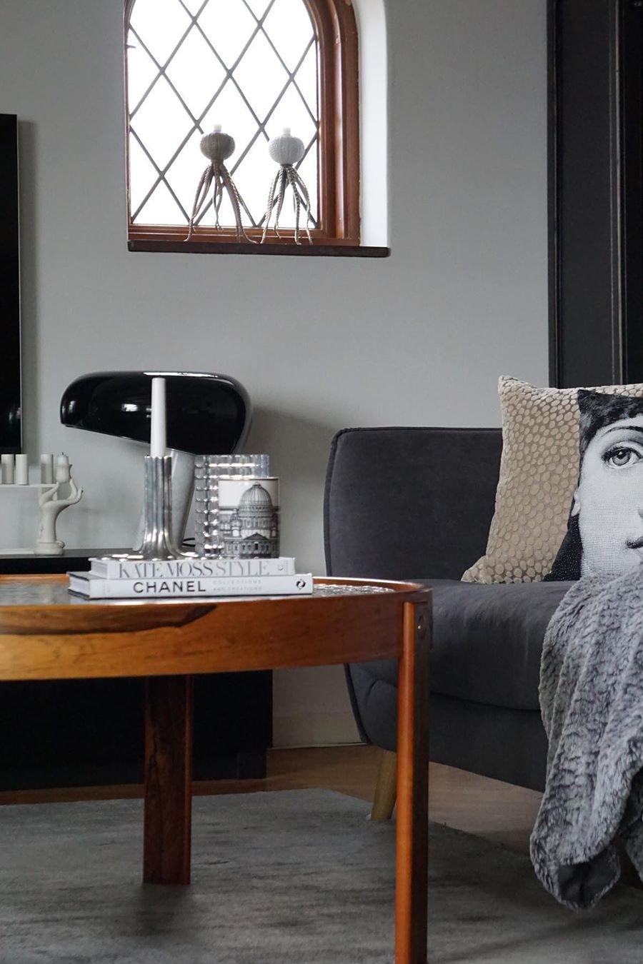 MarbleVista - Lámpara de Mesa Decorativa Estilosa