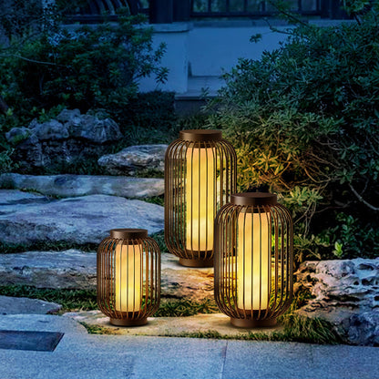Solar powered landscape lantern 2