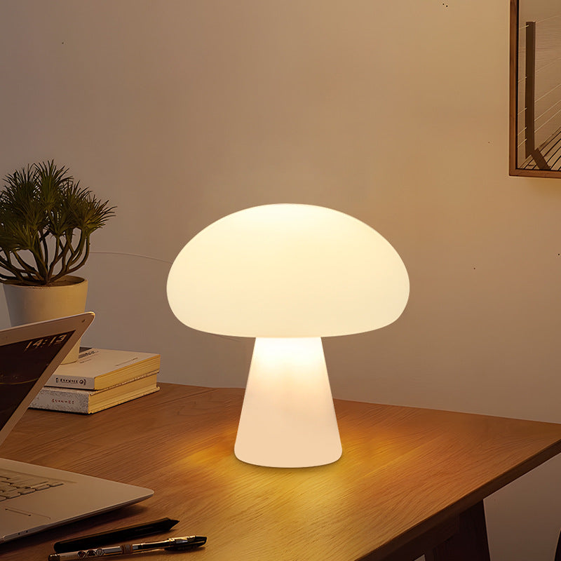 Solmere | Mushroom Outdoor/Indoor Table Lamp with Modern Touch 0