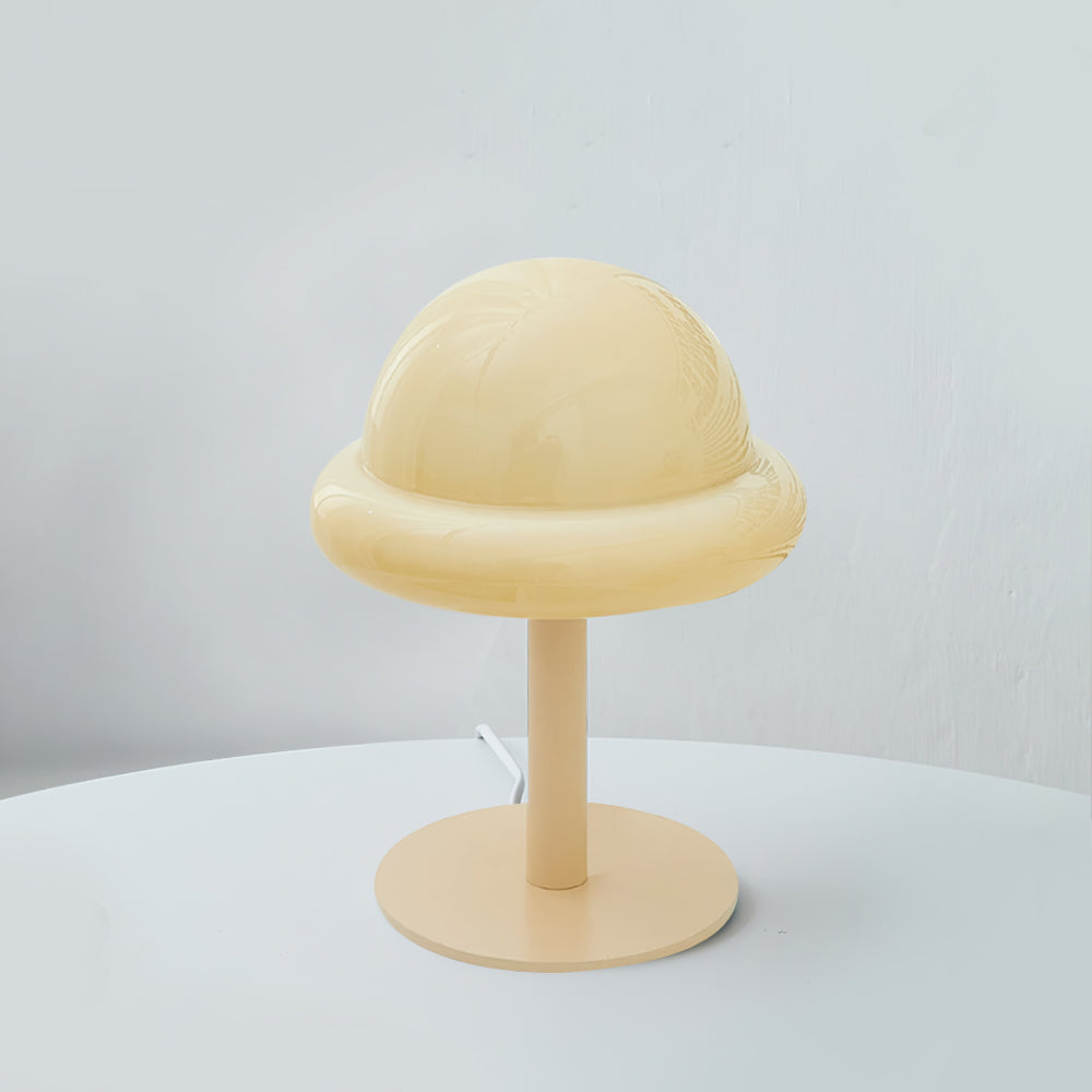 NebulaGlow - Bordlampe med metallisk berøring og kosmisk tema