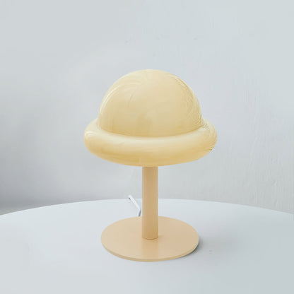 NebulaGlow - Bordlampe med metallisk berøring og kosmisk tema