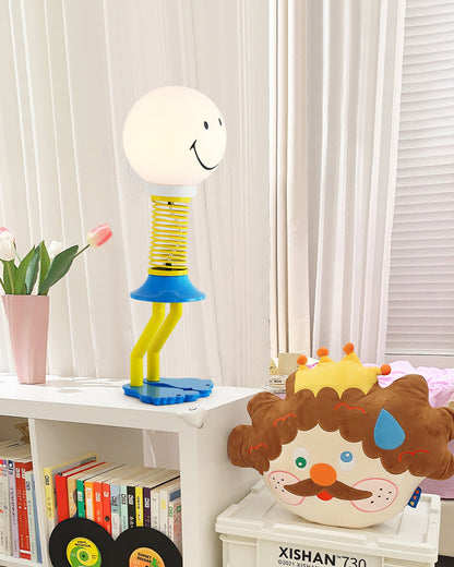 SpiralLume - Lámpara de Mesa Elegante con Diseño Enroscado y Brillo Cálido