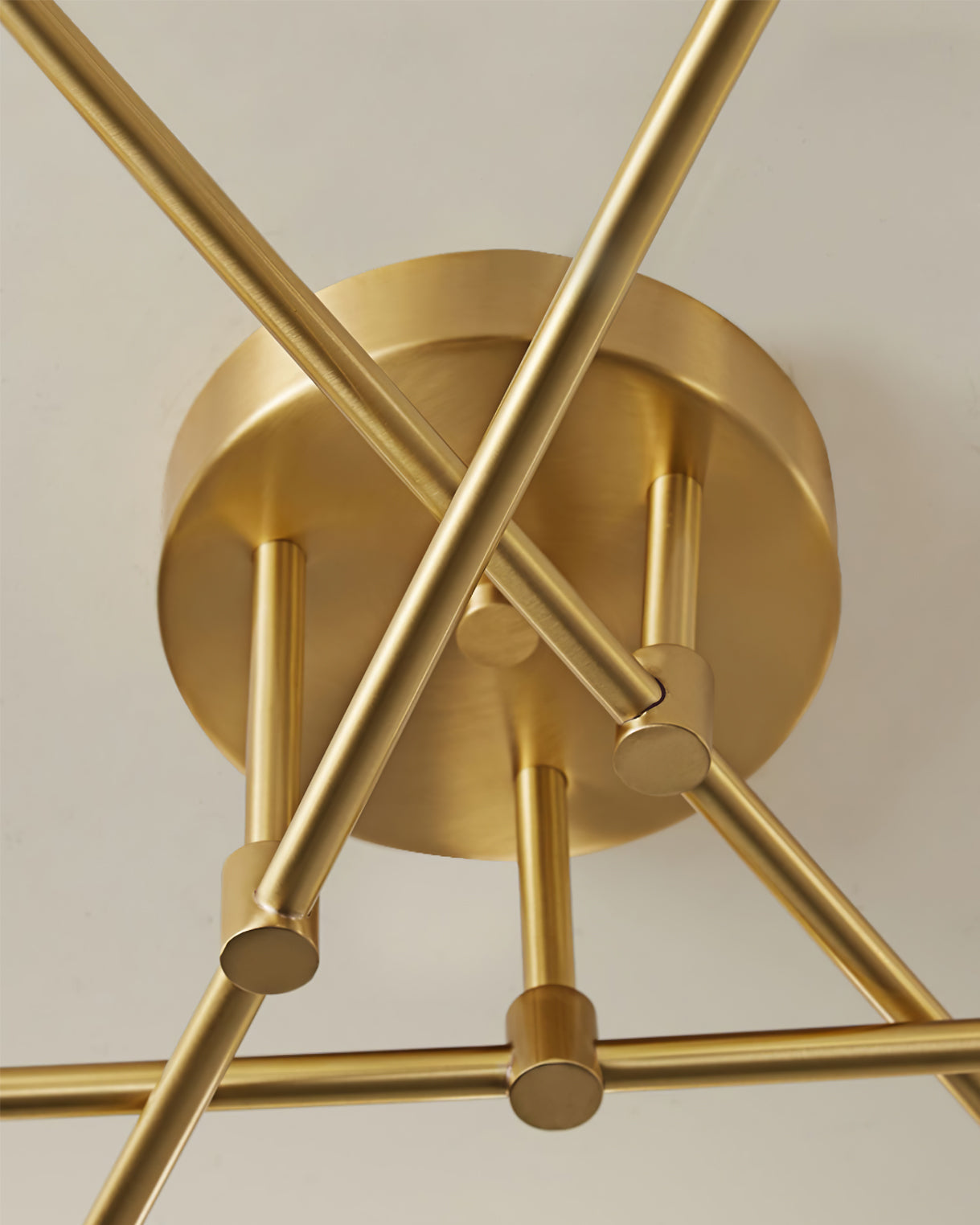 SputnikRadiance - Loftlampe med himmelsk æstetik og blød glød