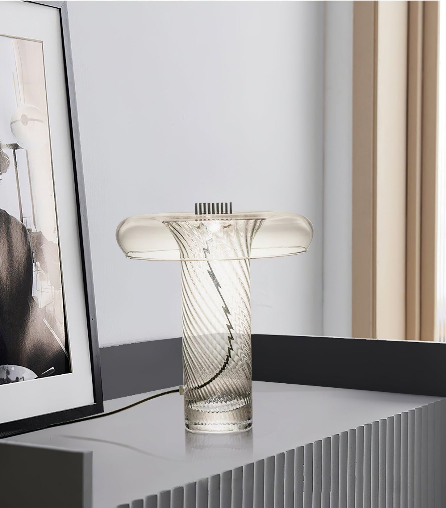 LuxeStars - Table Lamp with Starry Design and Cozy Illumination