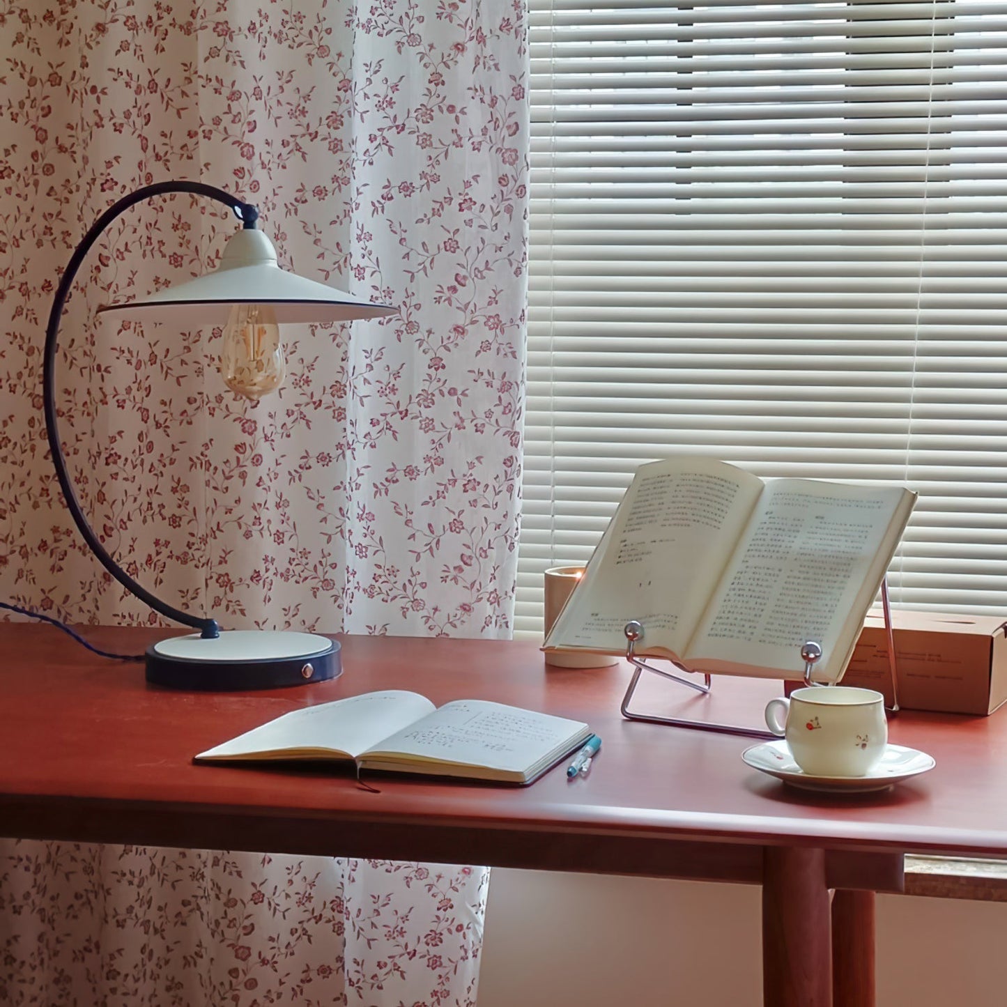 SwanLuxe - Desk Light