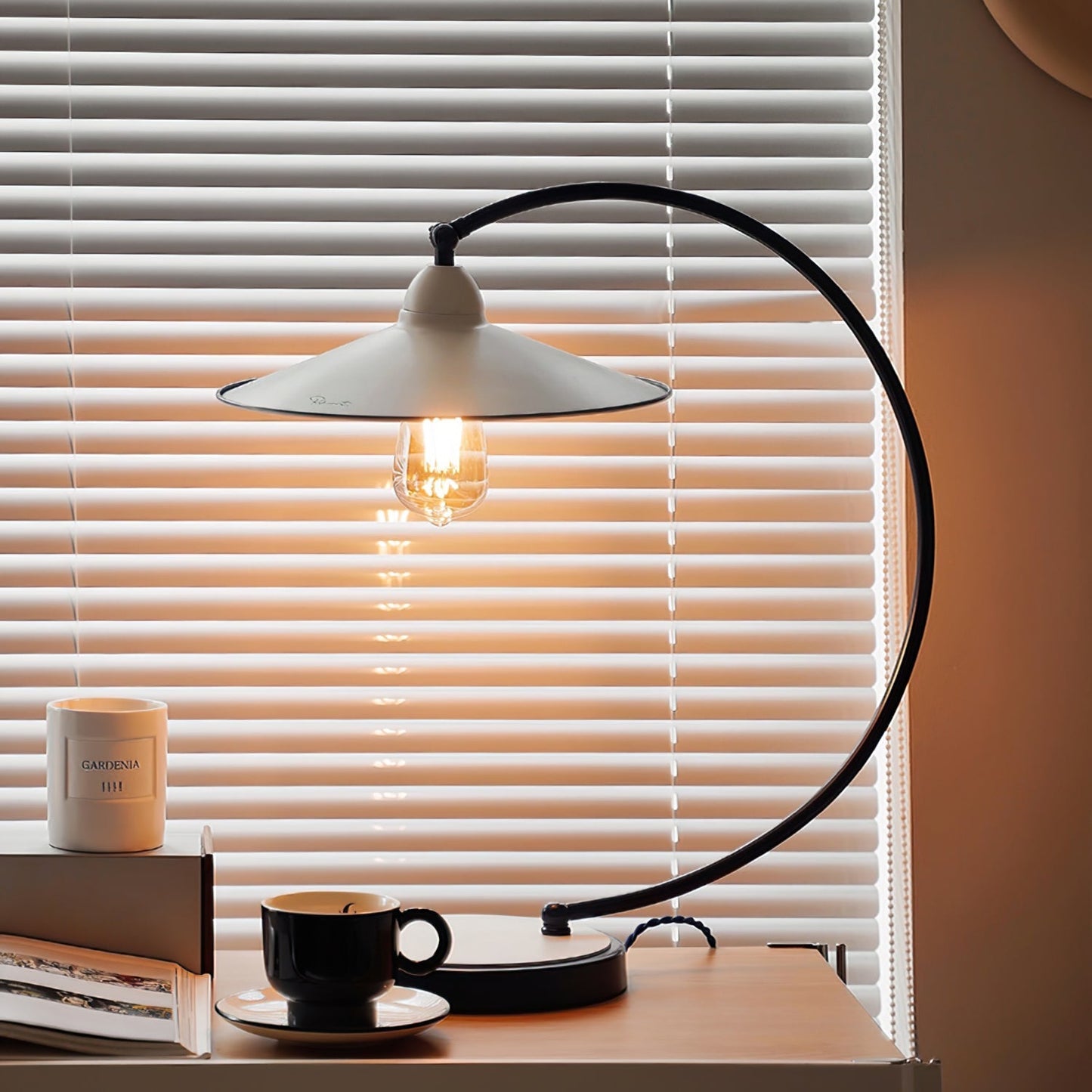 SwanLuxe - Desk Light