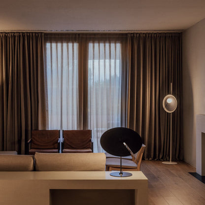 LuxeHarmony - Lampada da Tavolo con Eleganza Sottile e Diffusione di Luce Calda