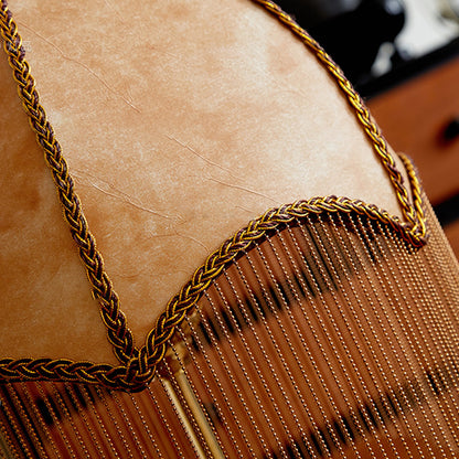 BeadFringe - Stilfuld Bordlampe med Frynser og Fine Perler