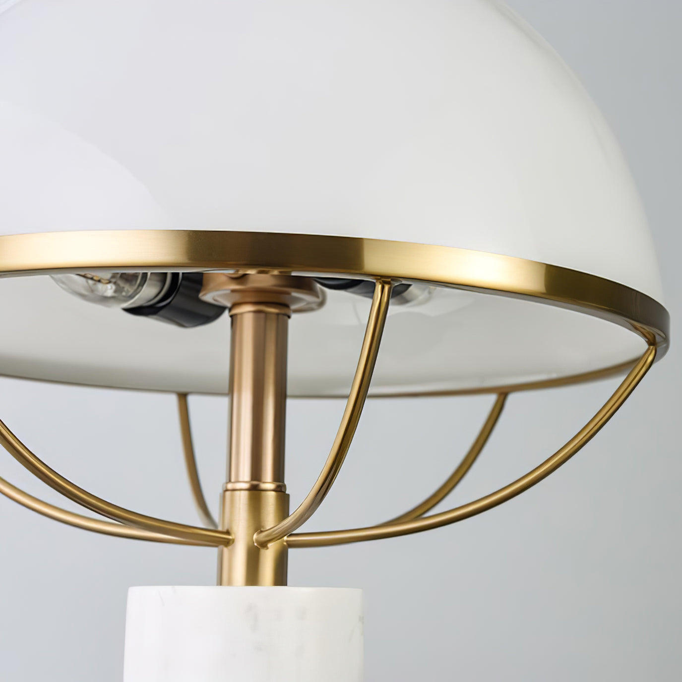 LuxeGlow – Glass Lamp with Golden Finish and Marble Stand