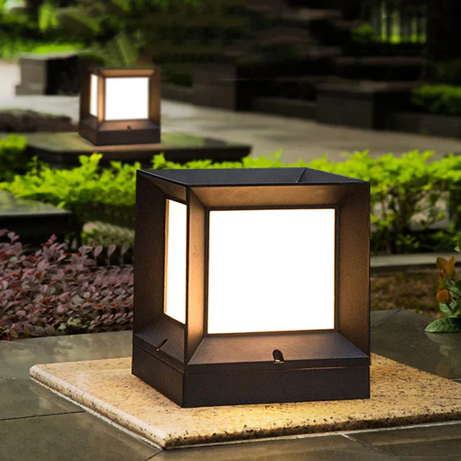Elegant Outdoor Pillar Lamp for Entrance – Weather-Resistant LED Outside Lights for Garden and Pathway Illumination-4