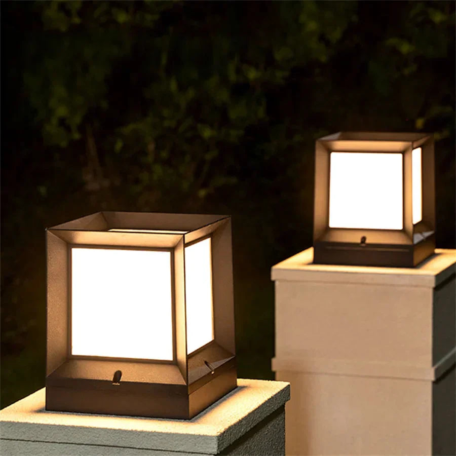 Elegant Outdoor Pillar Lamp for Entrance – Weather-Resistant LED Outside Lights for Garden and Pathway Illumination-2