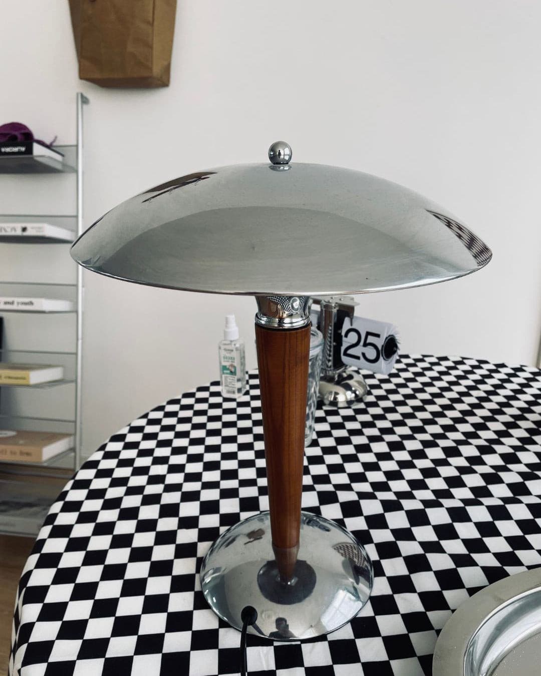 MinimalGlow - Skandinavisk Pastelfarvet Bordlampe