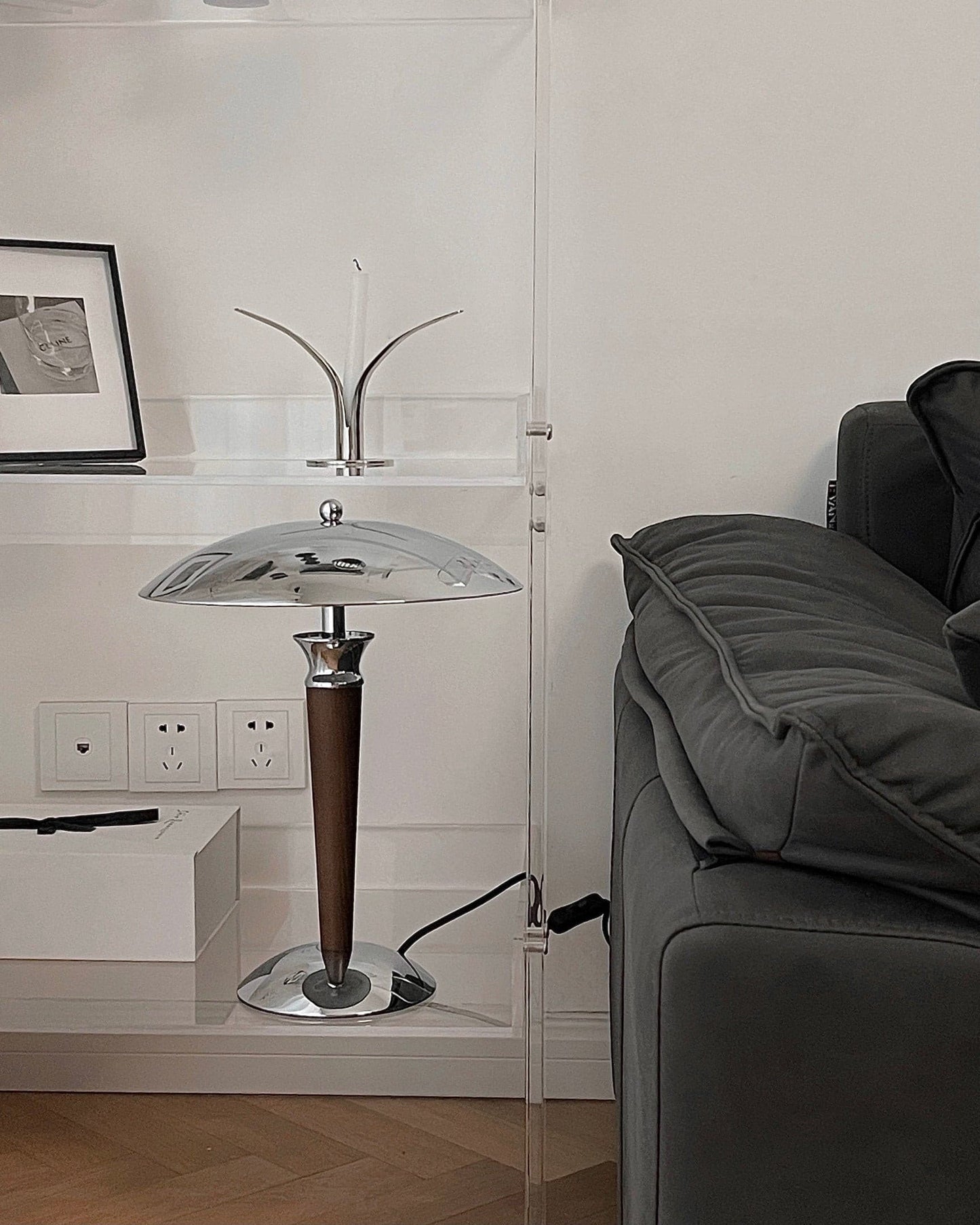 MinimalGlow - Skandinavisk Pastelfarvet Bordlampe