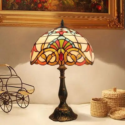 LuxeShade – Tiffany Office Lamp