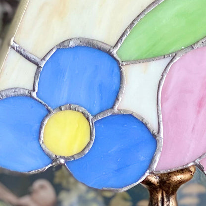 GlassCraft – Vintage Tiffany-Style Table Lamp