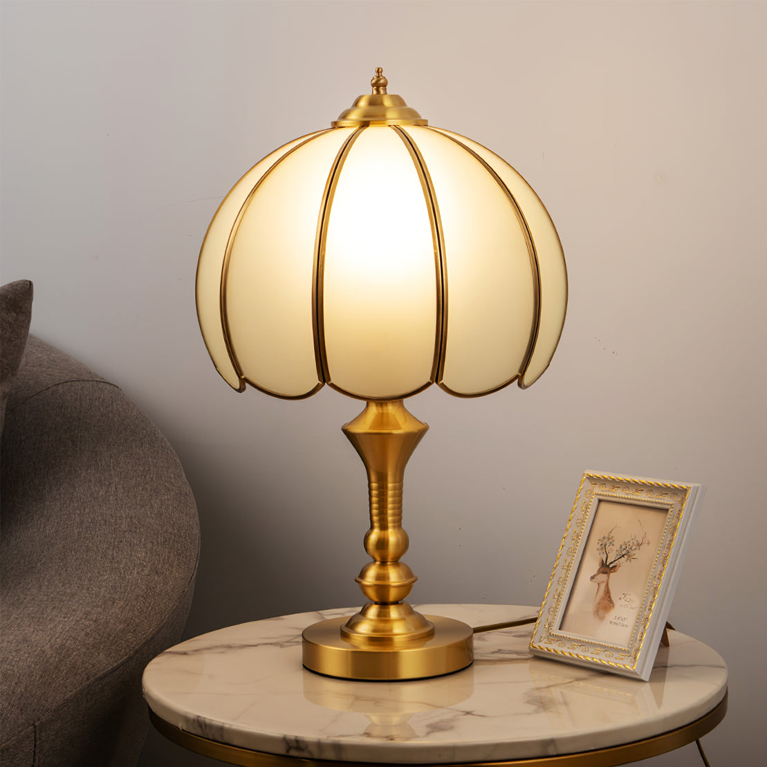 LumeWhite – Classic Brass and Glass Table Lamp