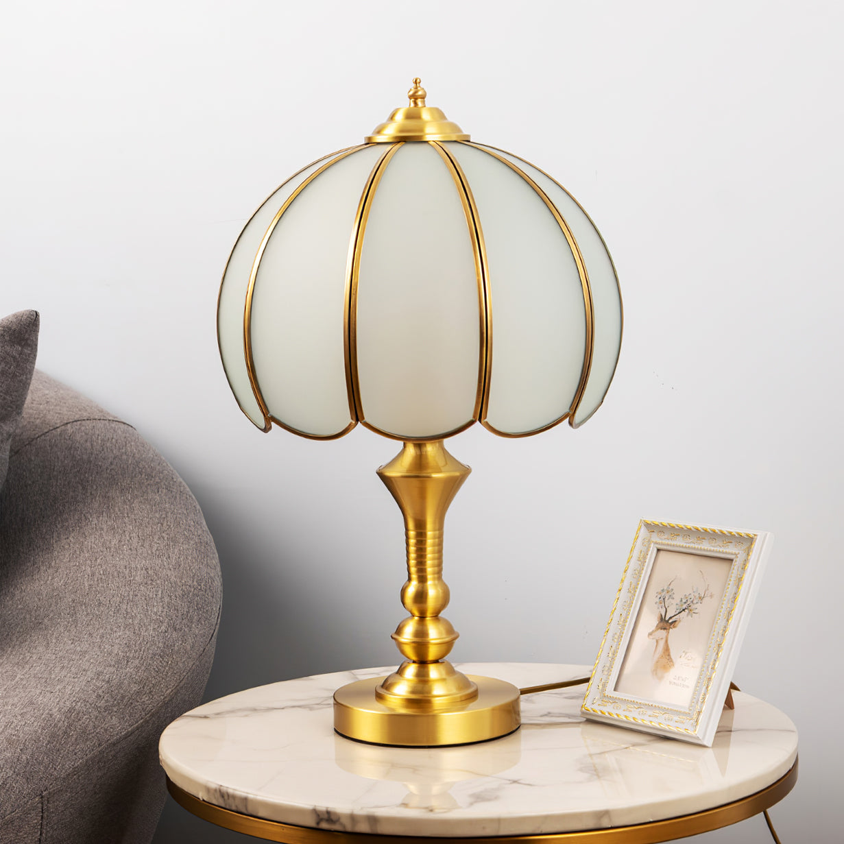 LumeWhite – Classic Brass and Glass Table Lamp