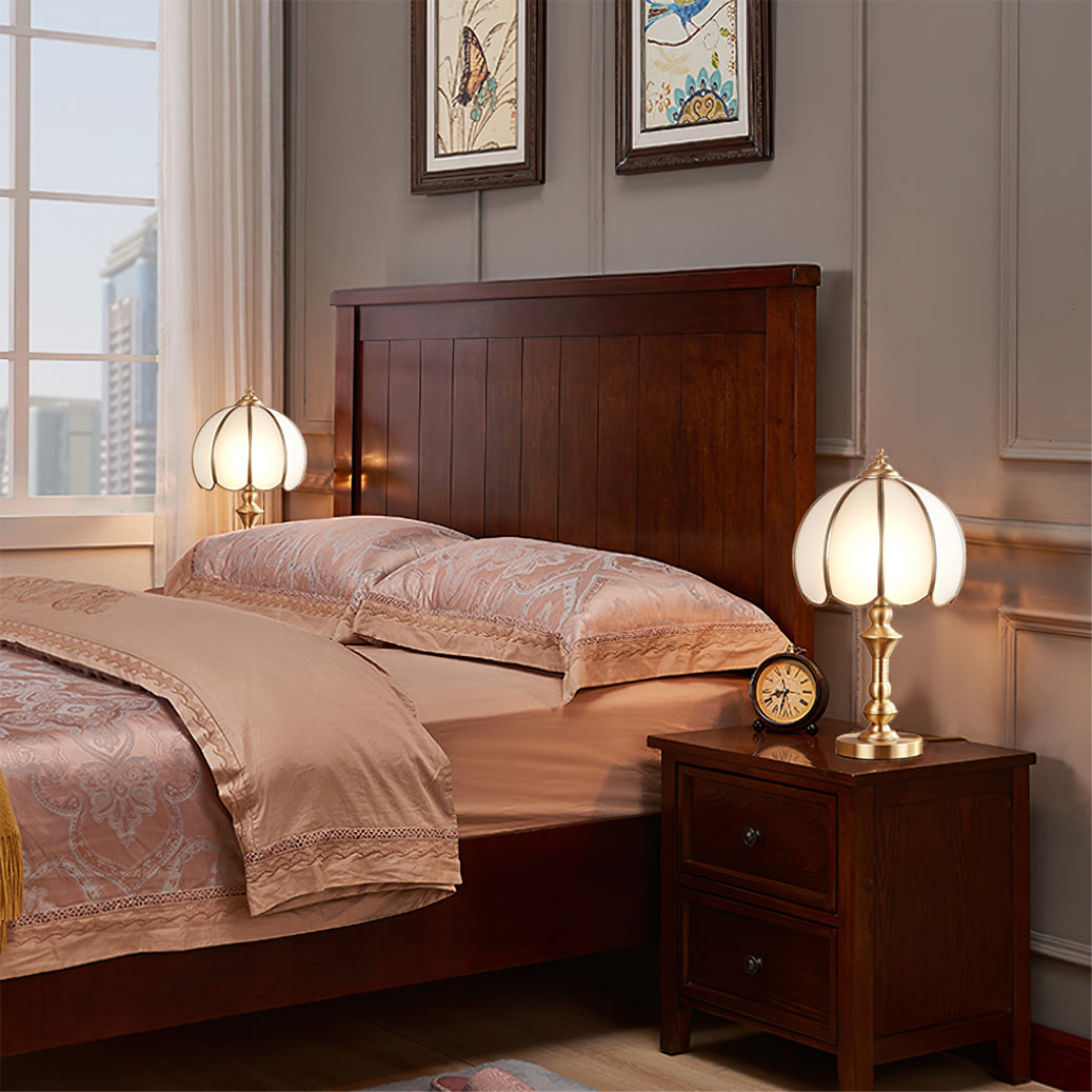 LumeWhite – Classic Brass and Glass Table Lamp