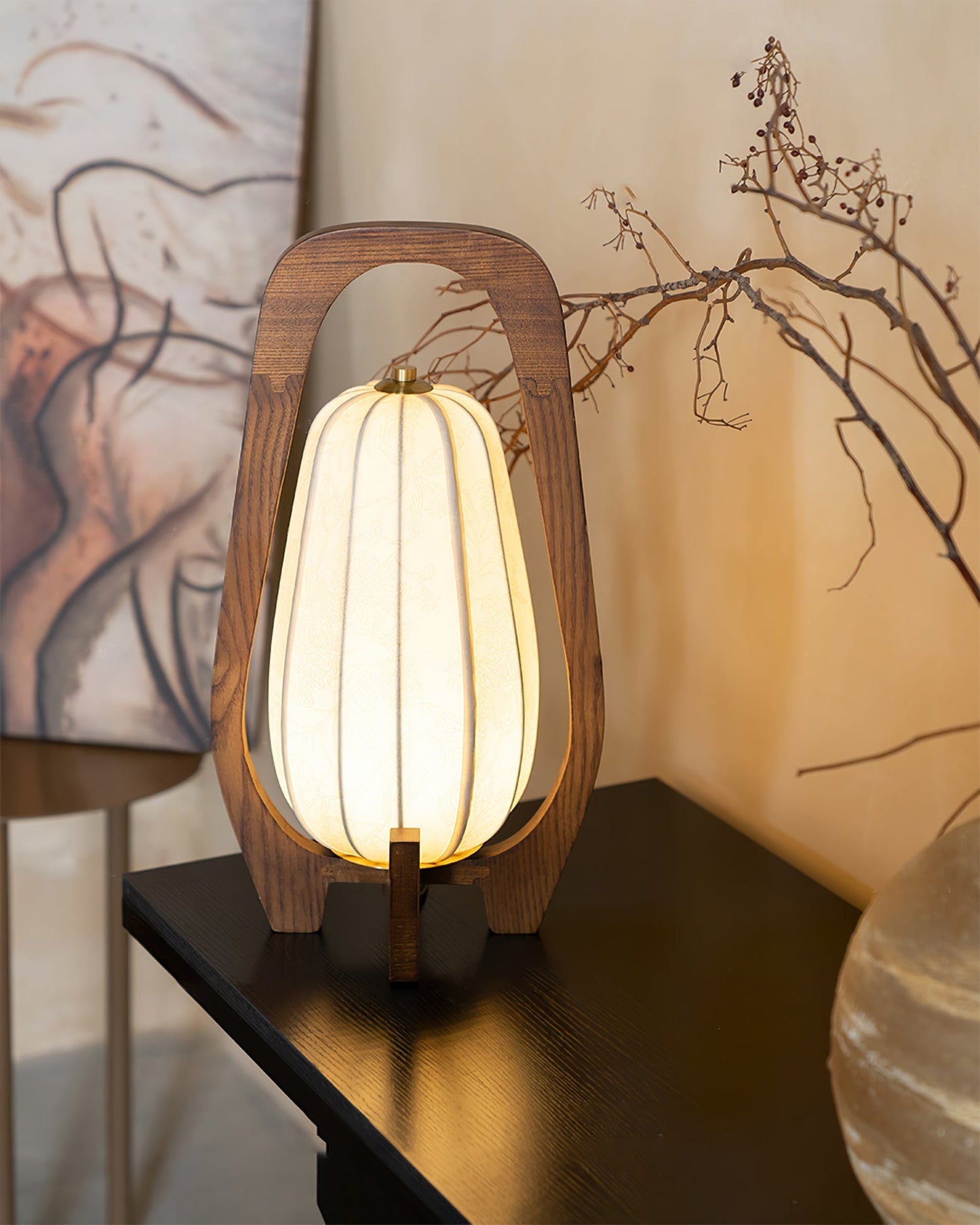 LuxeTotem - Elegant Lampe