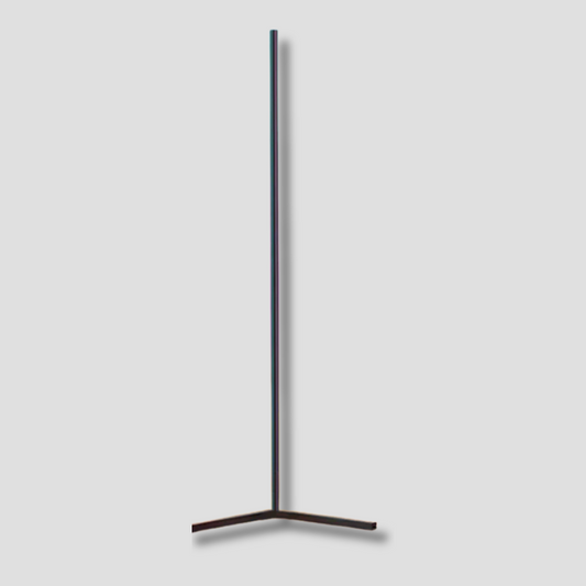 LumiSmart - Adjustable Floor Lamp for a Tailored Lighting Experience