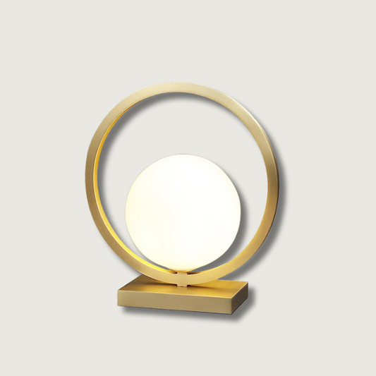 LuxeBrass - Bordlampe med messingberøring og atmosfærisk belysning