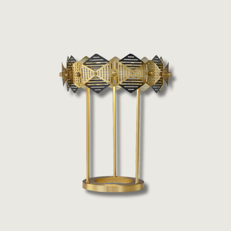 LuxeCrimson - Table Lamp with Timeless Design and Warm Red Elegance