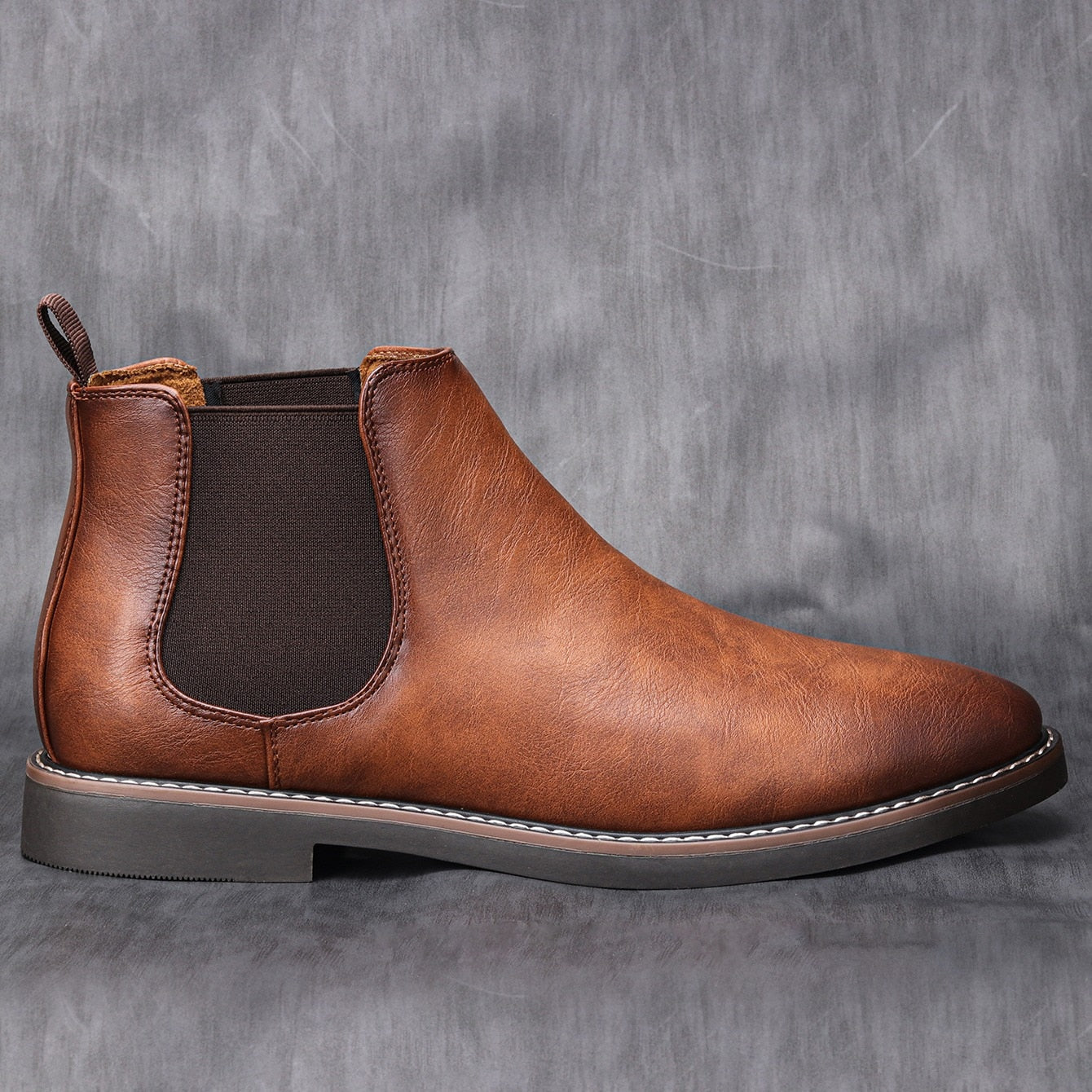 UrbanElegance | Stylish Comfortable Men's Chelsea Boots for All Occasions 1
