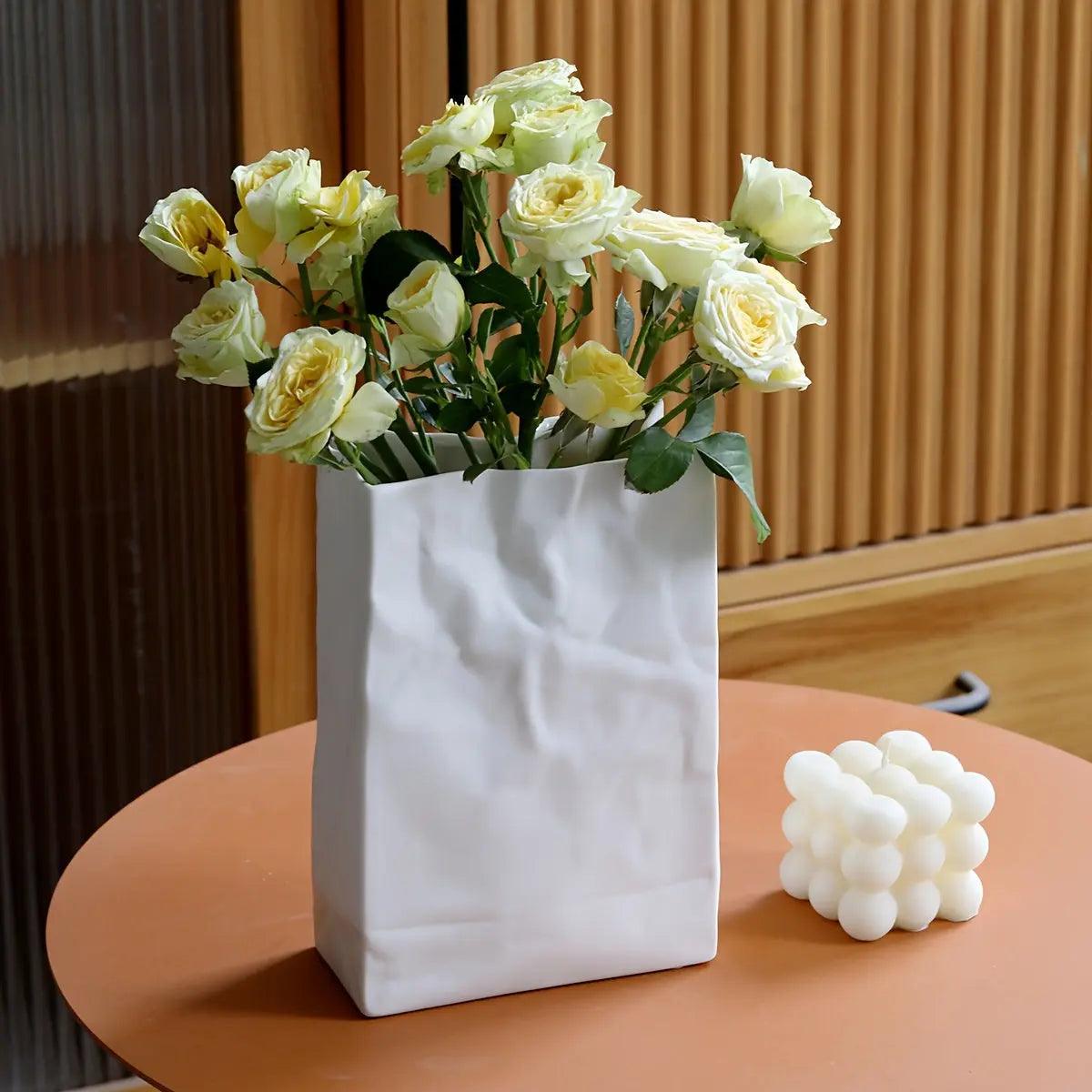 PaperFlow - Stylish Paper Vase
