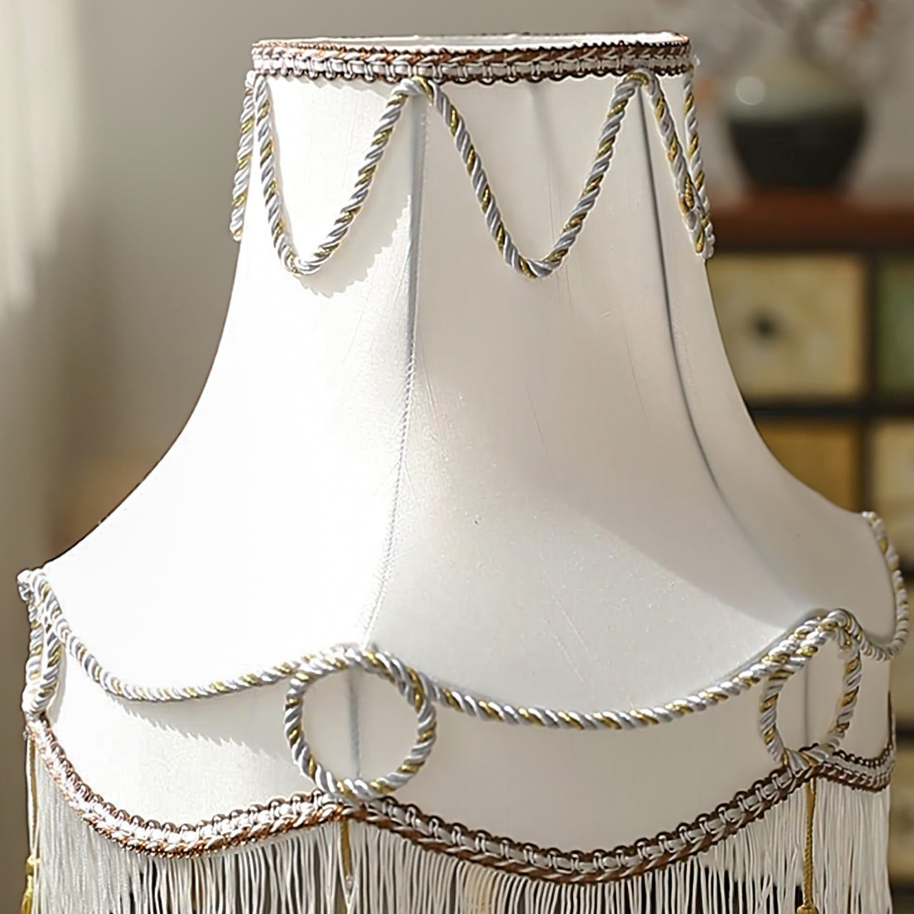 RegalBrass - Victorian Lamp with Gold Detailing and Luxurious Glow