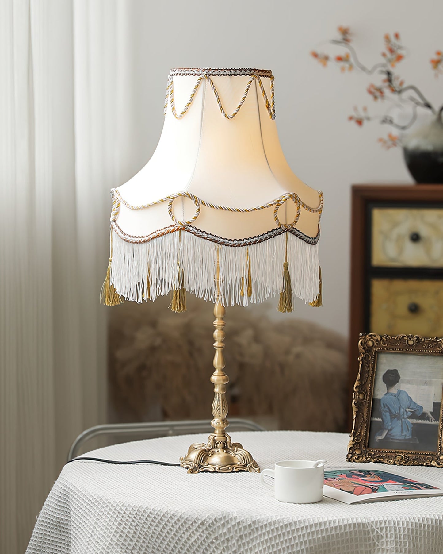 RegalBrass - Victorian Lamp with Gold Detailing and Luxurious Glow