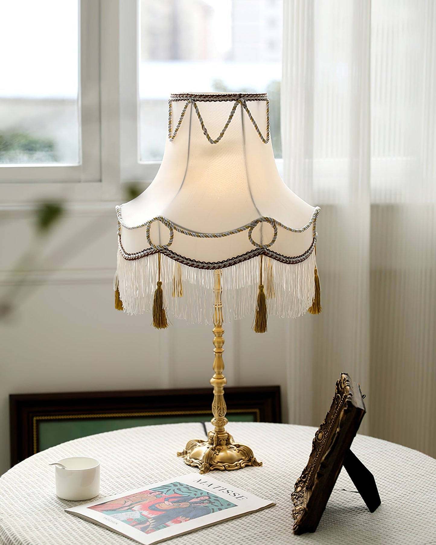 RegalBrass - Victorian Lamp with Gold Detailing and Luxurious Glow