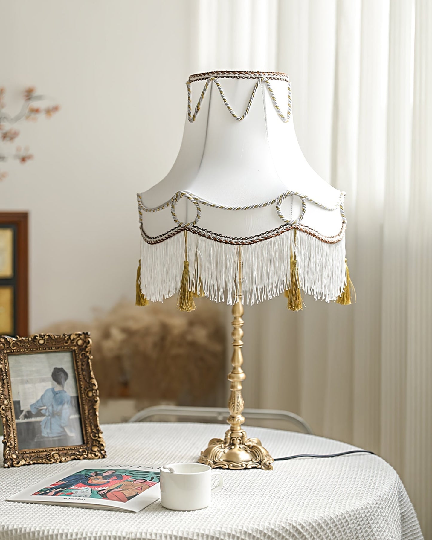 RegalBrass - Victorian Lamp with Gold Detailing and Luxurious Glow