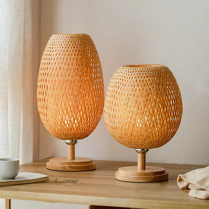 RusticGleam – Antik Bambus Bordlampe