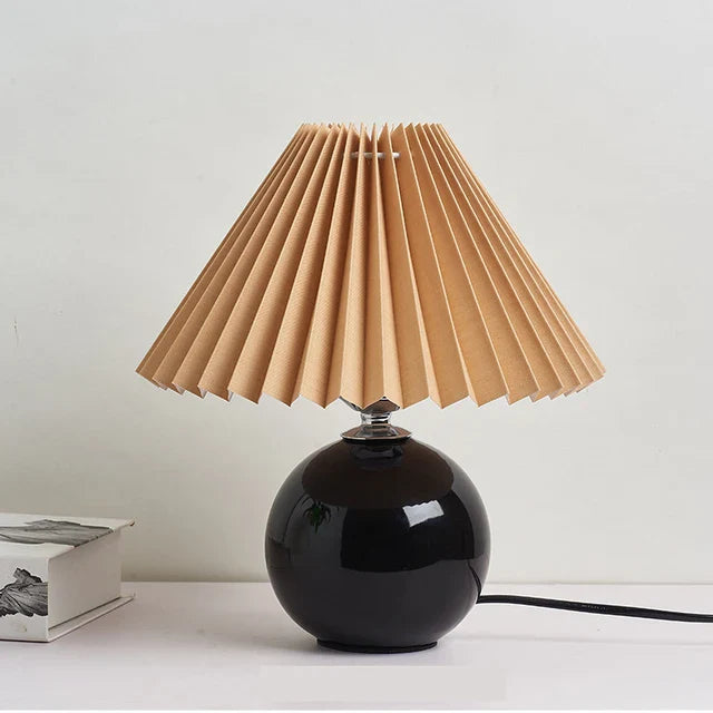 PleatedLume – Timeless Vintage Table Lamp