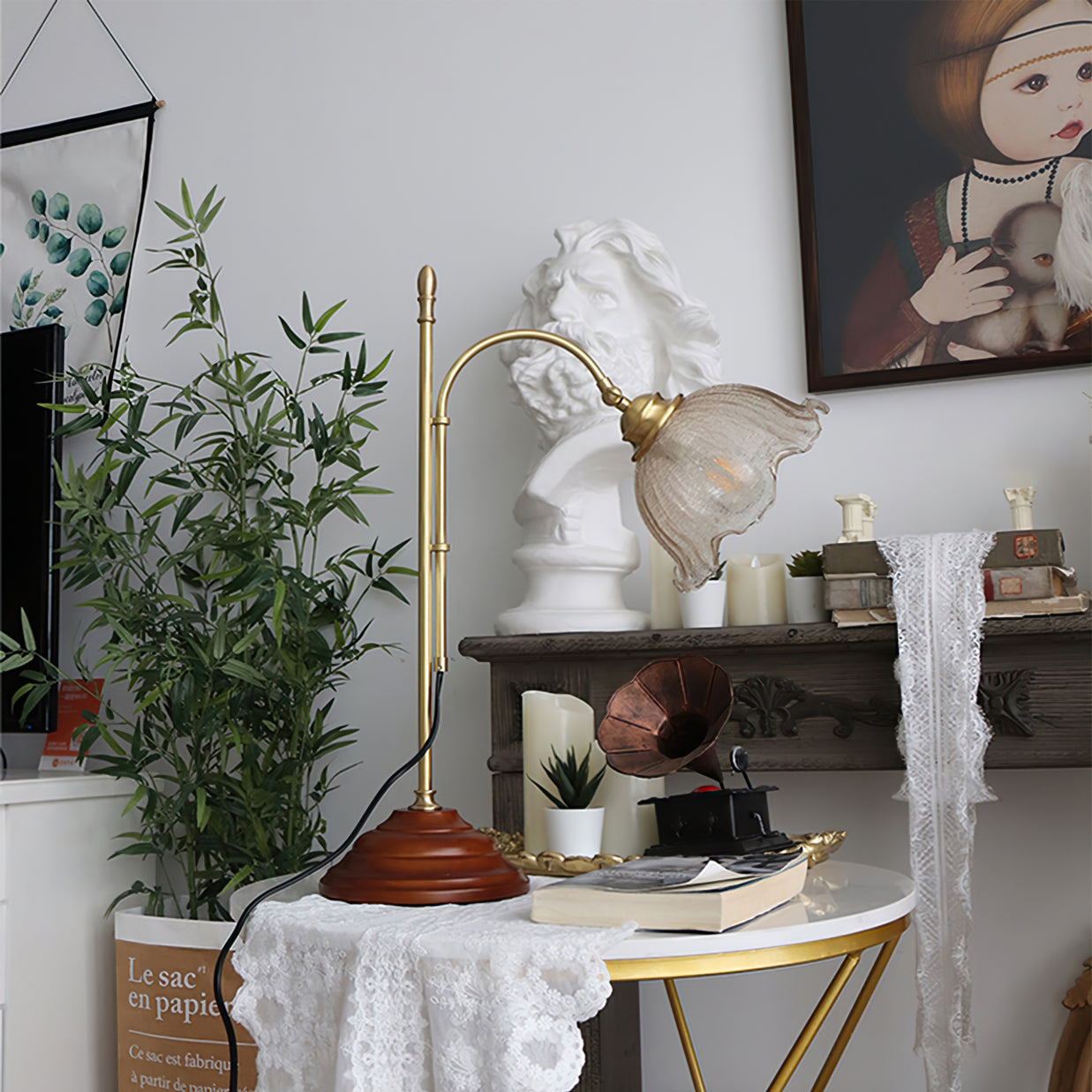 AgedRadiance - Lampe med tekstureret patina-look og blød glød