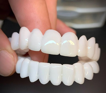 Vivolux | Dental prosthetics 0