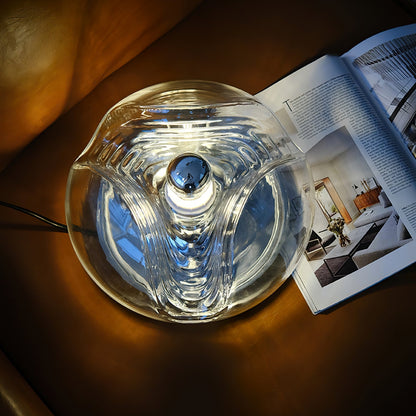 WaveBeam - Elegant Bordlampe med Blid Bølge Design