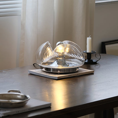 WaveBeam - Elegant Bordlampe med Blid Bølge Design