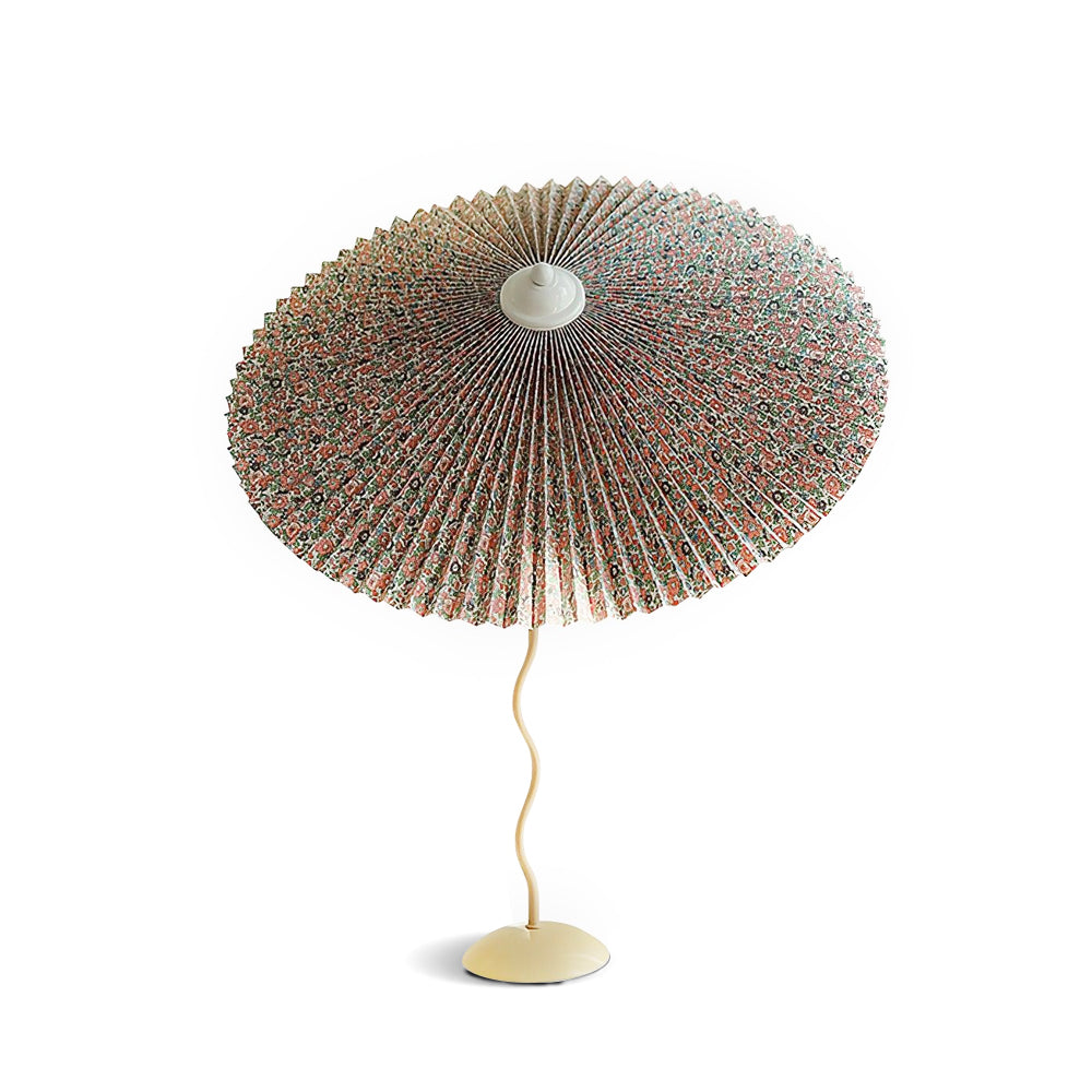 LuxePleat - Elegant Bordlampe med en Tekstureret Plisseret Skærm