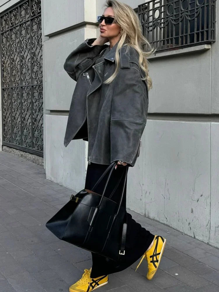 Women's Grey Loose Suede Jacket with Zipper Pockets – Casual Long-Sleeved Autumn Coat 3