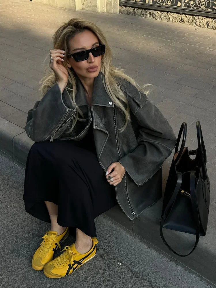 Women's Grey Loose Suede Jacket with Zipper Pockets – Casual Long-Sleeved Autumn Coat 4